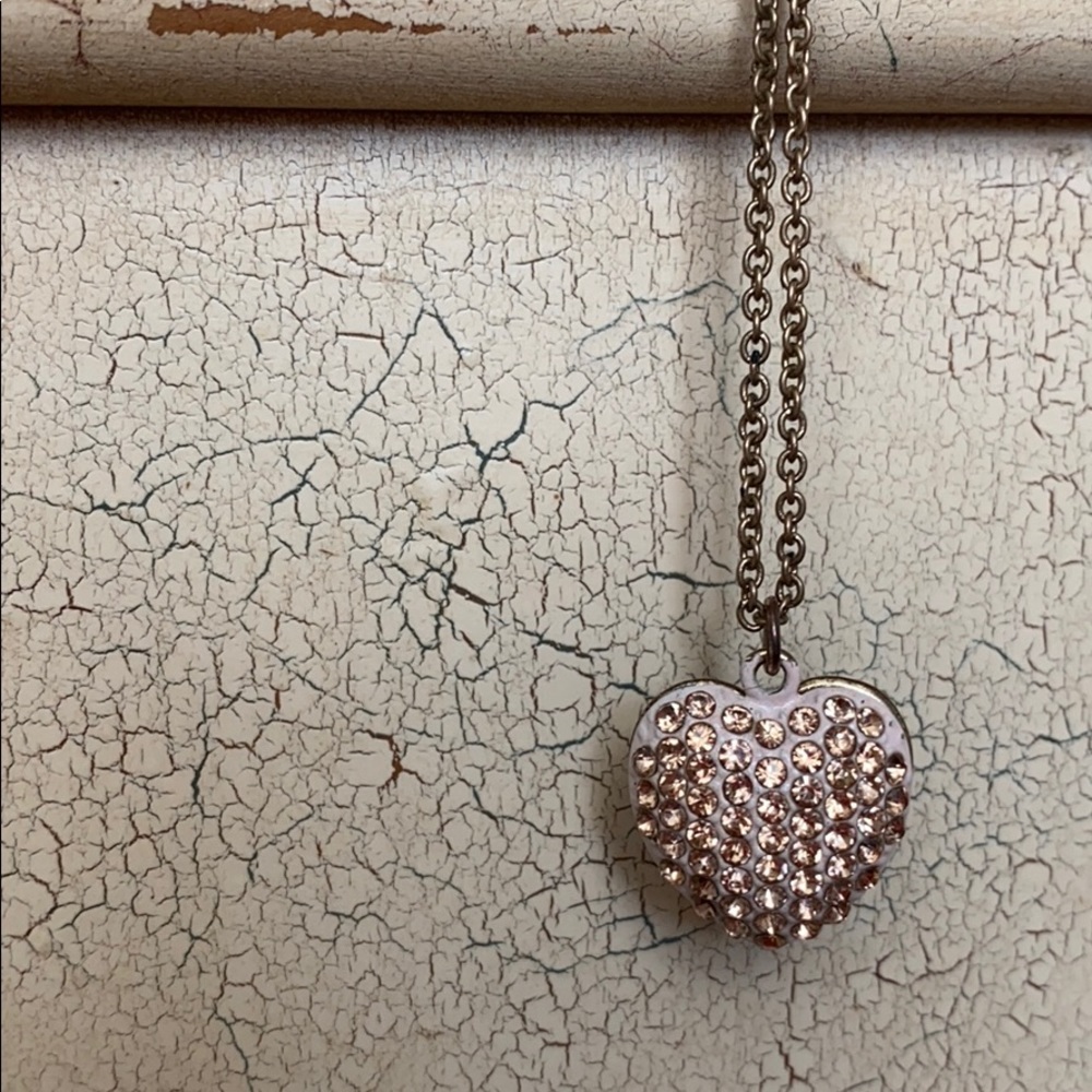 Gorgeous Heart Pendant Necklace